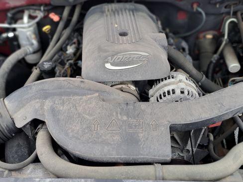 Used 2005 Chevrolet Avalanche Z71 w/ Preferred Equipment Group image 32