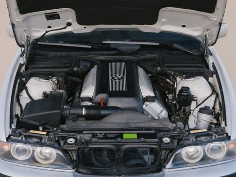 Used 2003 BMW 540i Sedan image 25