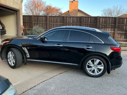 Used 2016 INFINITI QX70 3.7 w/ Premium Package