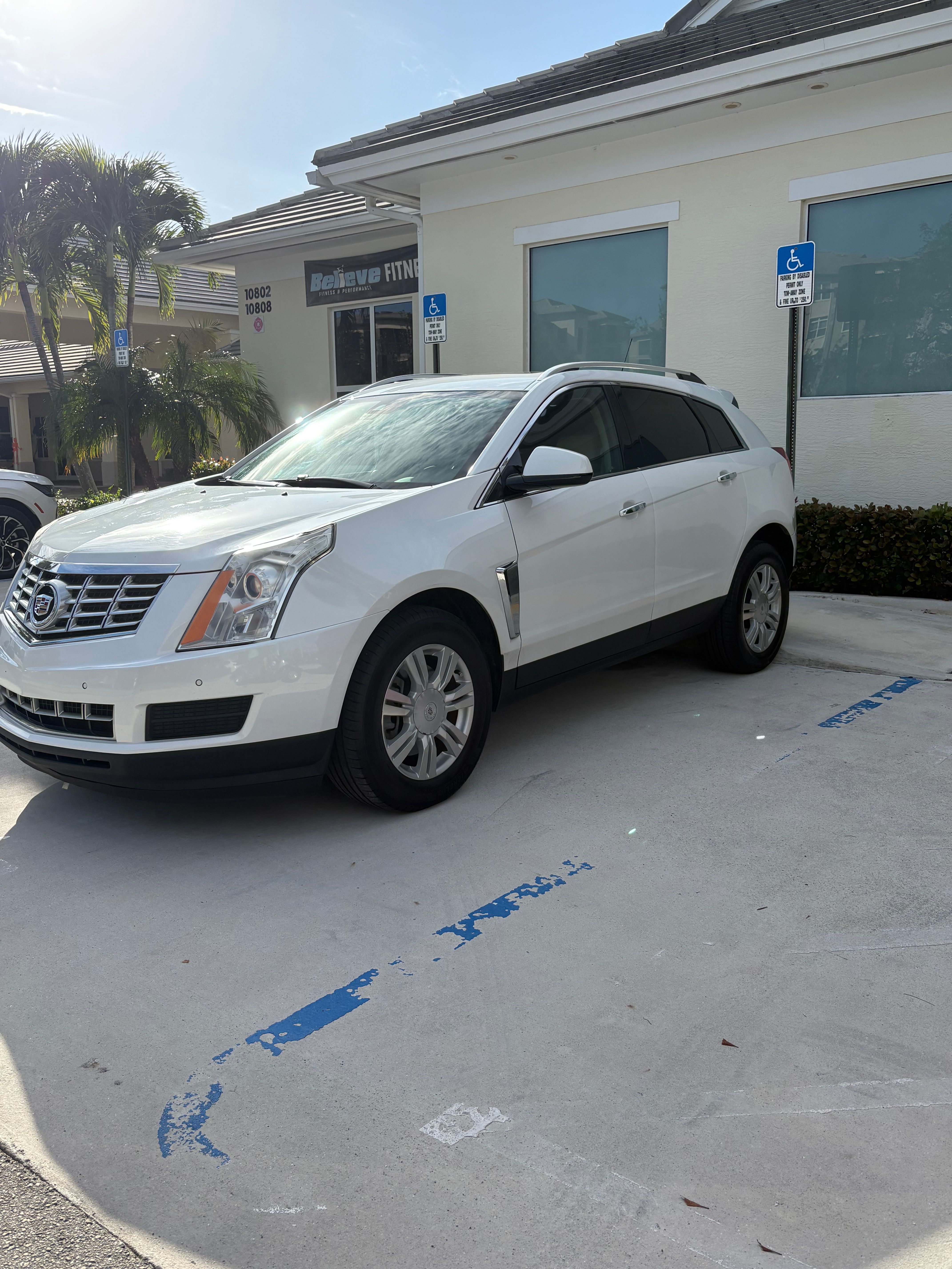 Used 2016 Cadillac SRX Luxury w/ Driver Awareness Package FWD image 7