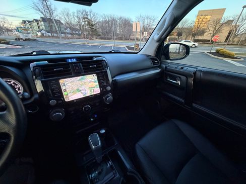 Used 2022 Toyota 4Runner TRD Off-Road Premium image 14