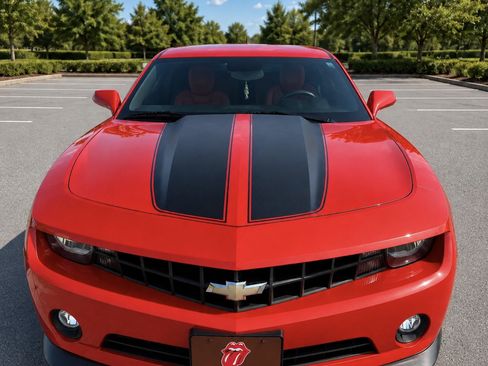 Used 2010 Chevrolet Camaro LT w/ Interior Accent Trim Package RWD image 11