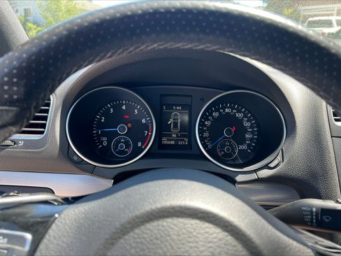 Used 2012 Volkswagen Golf R 2-Door AWD/4WD image 19