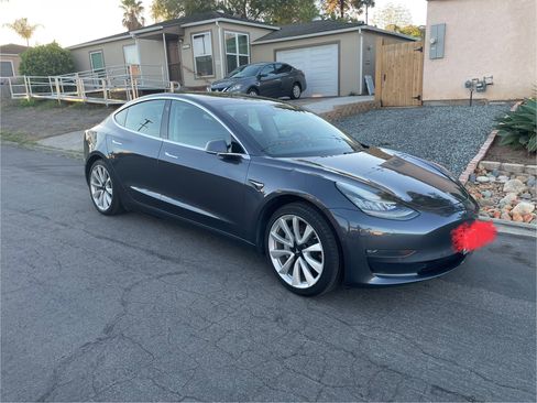 Used 2019 Tesla Model 3 Standard Range Plus image 18