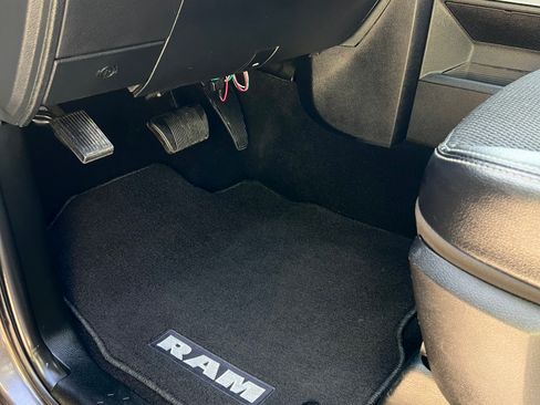 Used 2018 RAM 2500 Lone Star w/ Sport Appearance Group AWD/4WD image 23