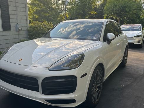 Used 2019 Porsche Cayenne S AWD/4WD image 11