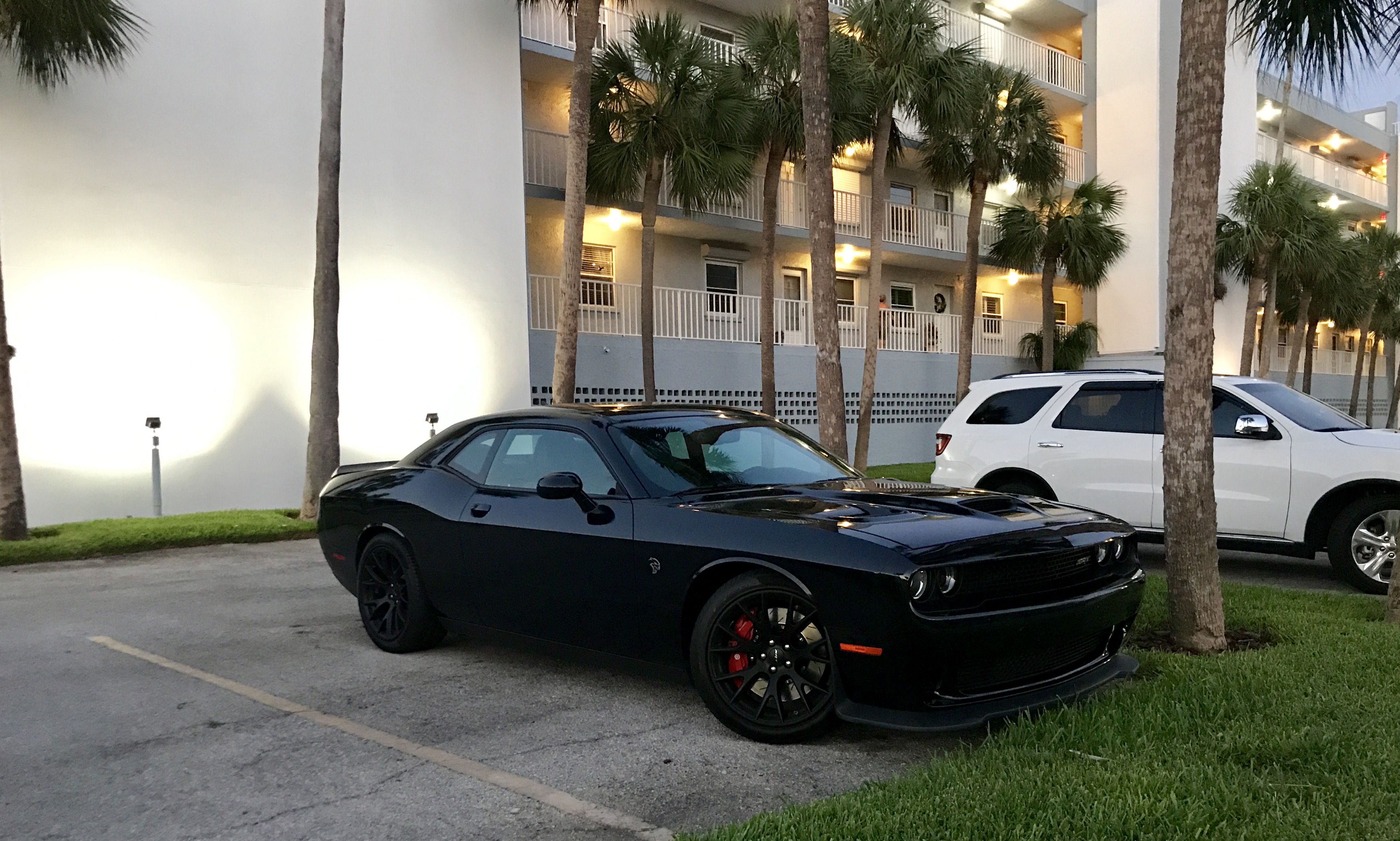 Used 2015 Dodge Challenger SRT Hellcat RWD image 12