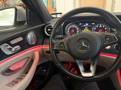 Used 2017 Mercedes-Benz E 400 4MATIC Wagon image 15