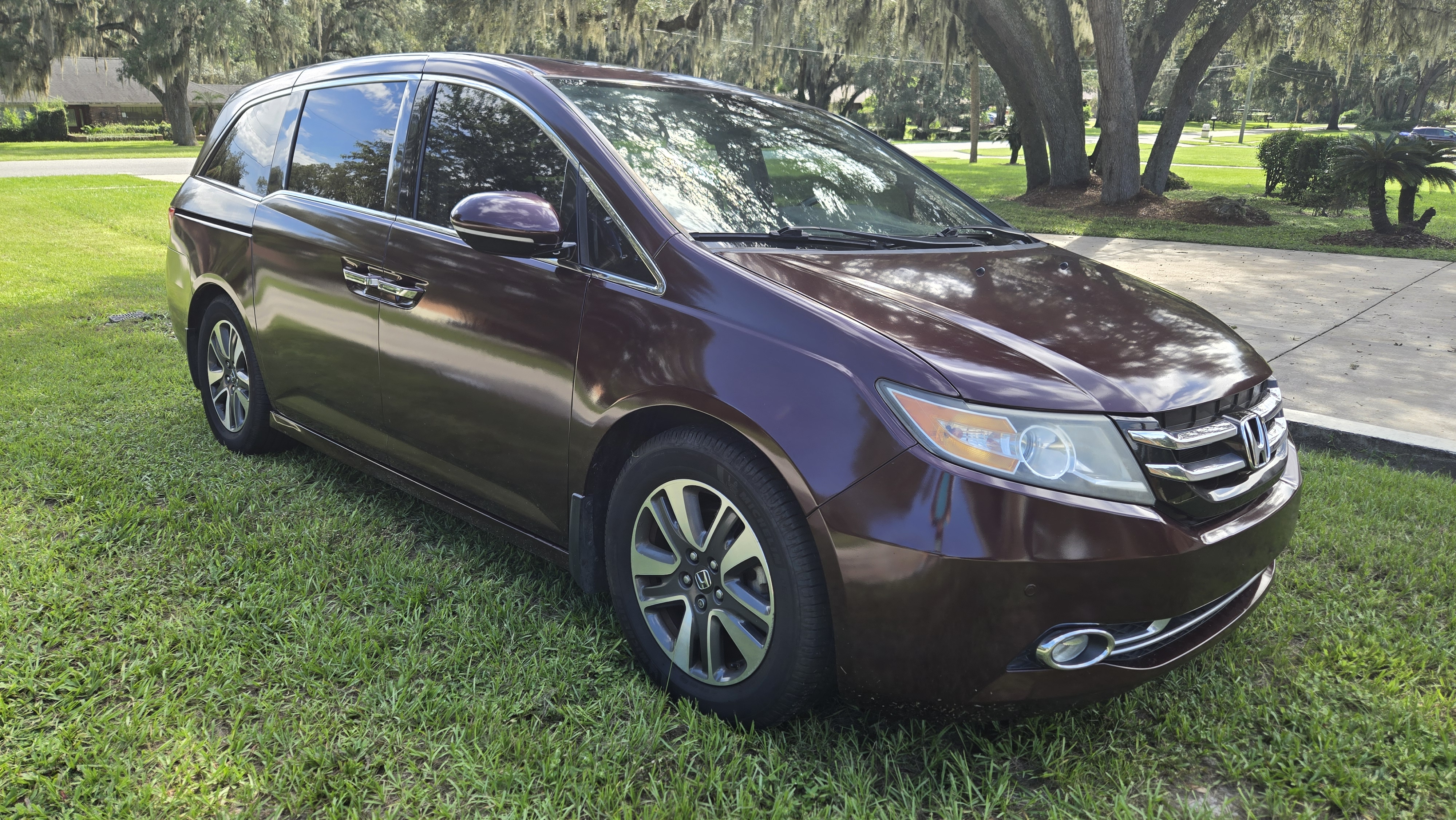 Used 2014 Honda Odyssey Touring Elite image 21