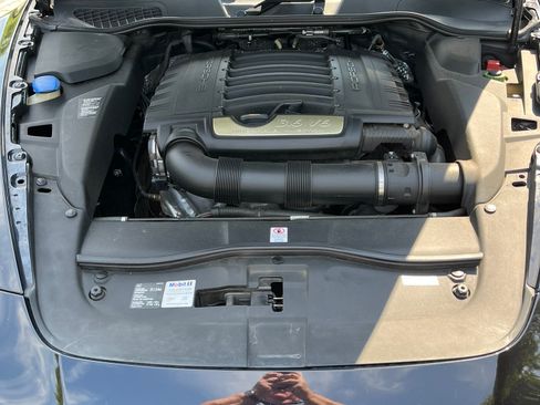 Used 2013 Porsche Cayenne image 11