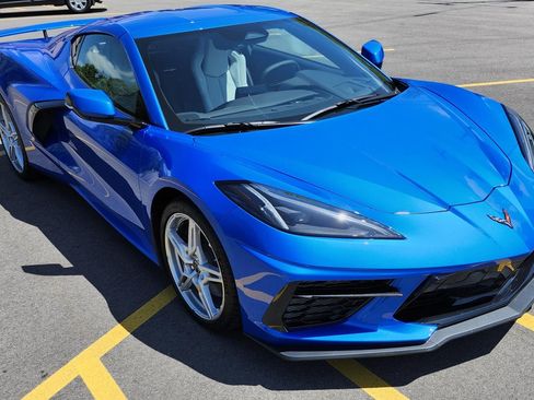 Used 2025 Chevrolet Corvette Stingray Coupe w/ Z51 Performance Package image 10