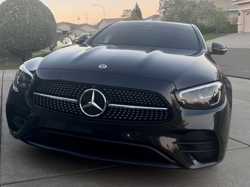 Used 2022 Mercedes-Benz E 350 Sedan image 1