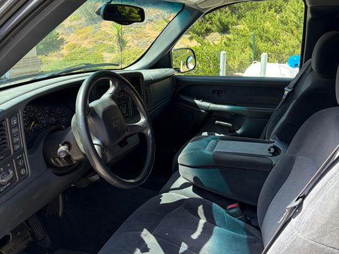 Used 2000 Chevrolet Silverado 2500 LS image 6