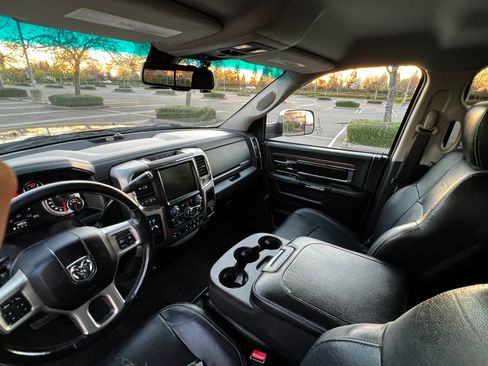 Used 2014 RAM 2500 Laramie w/ Cold Weather Group AWD/4WD image 11