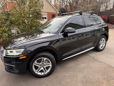 Used 2018 Audi Q5 2.0T Premium Plus w/ Premium Plus Package image 1