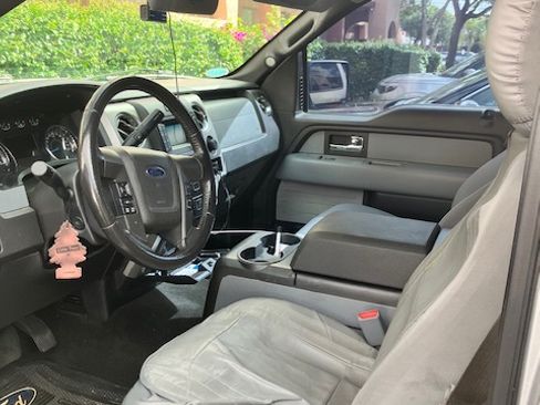 Used 2013 Ford F150 XLT w/ Luxury Equipment Group RWD image 6