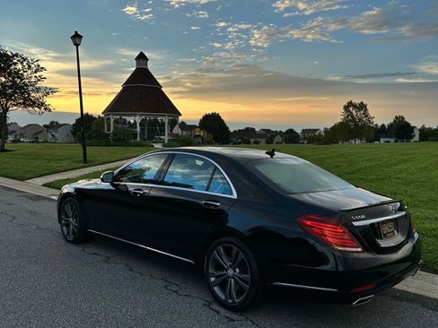 Used 2015 Mercedes-Benz S 550 4MATIC Sedan image 5