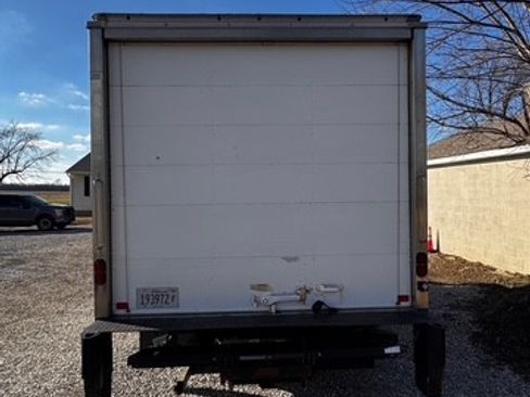 Used 2019 Ford E-450 and Econoline 450 Super Duty w/ Power Windows & Locks Group image 5