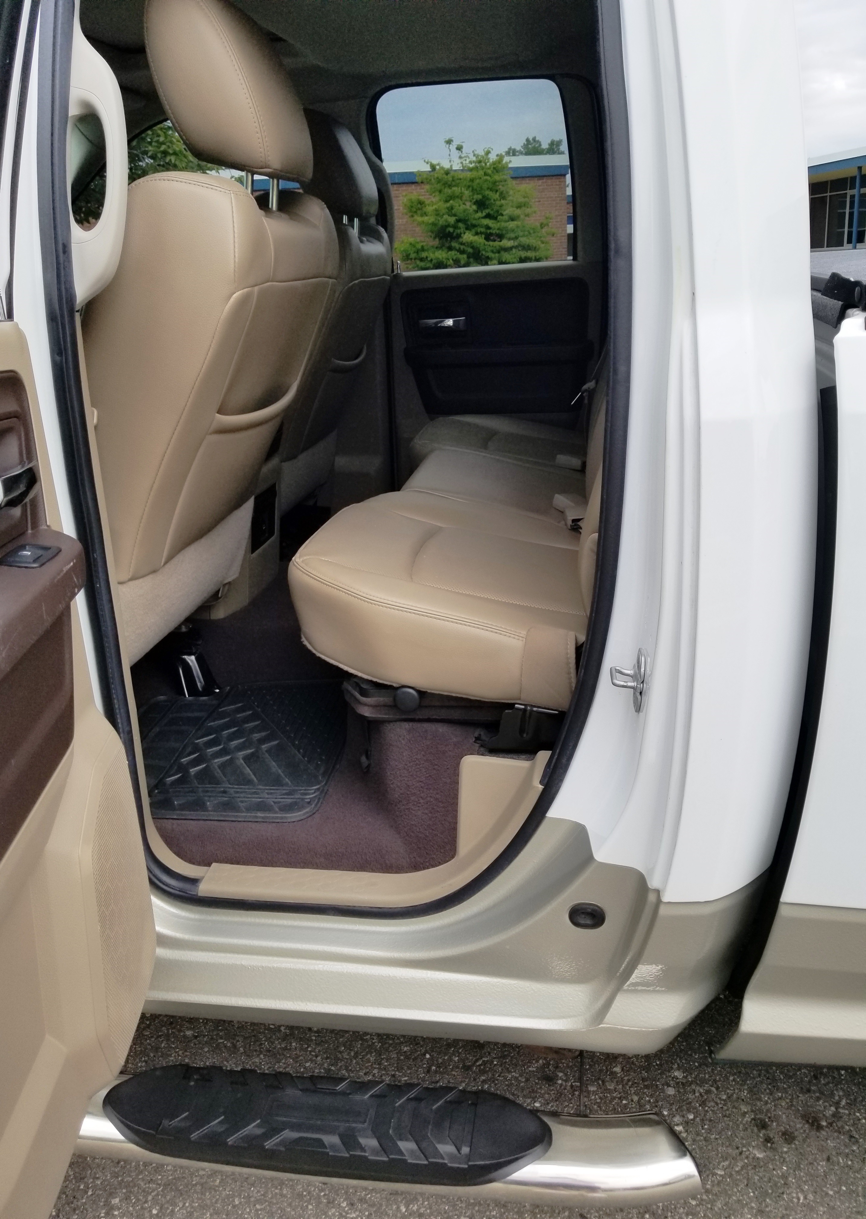 Used 2010 Dodge Ram 1500 Truck Laramie w/ Protection Group AWD/4WD image 19