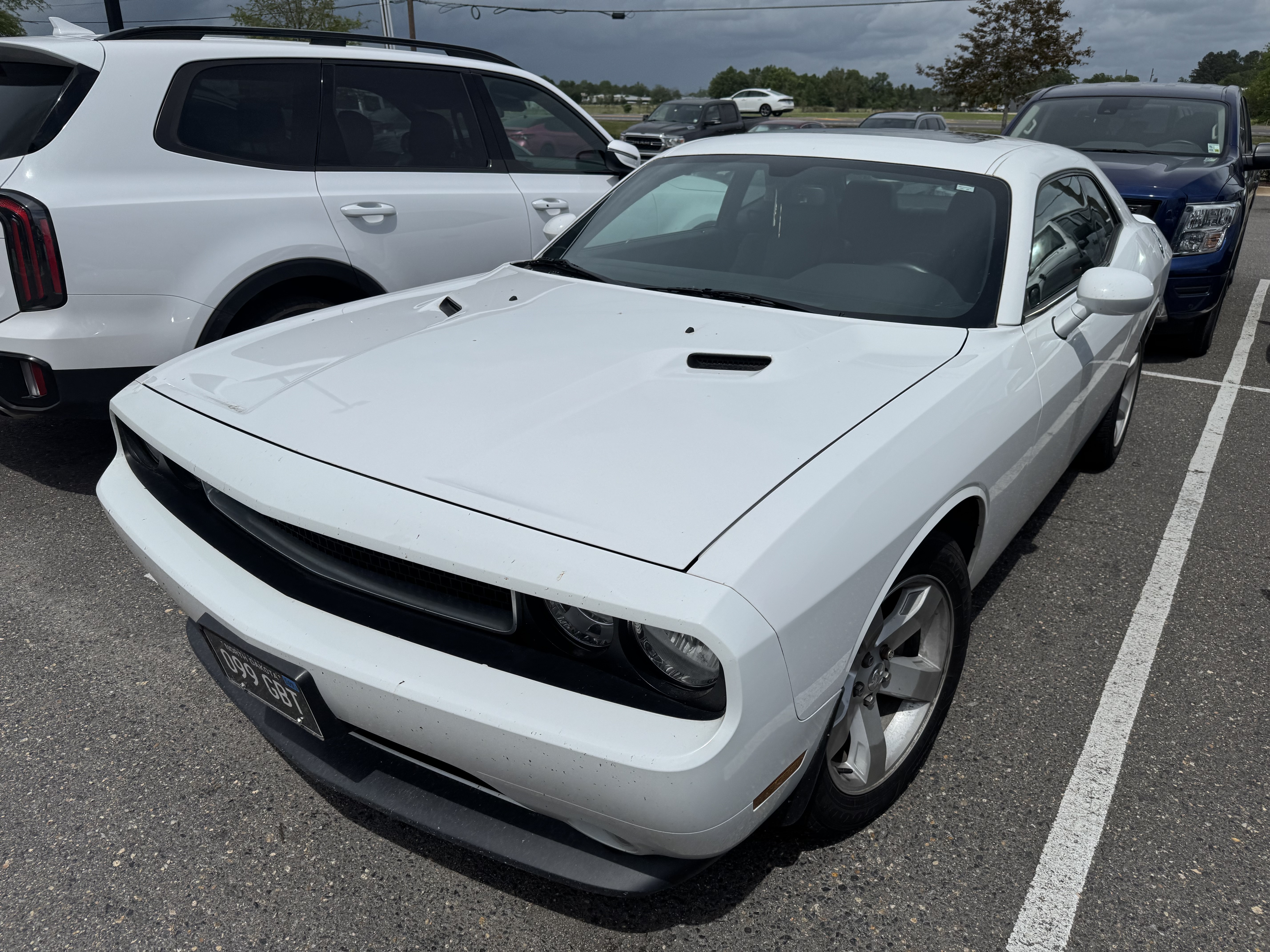 Used 2012 Dodge Challenger SXT Plus RWD image 4