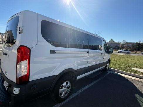 Used 2017 Ford Transit 350 XLT image 12