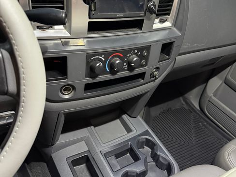 Used 2007 Dodge Ram 2500 Truck SLT RWD image 13
