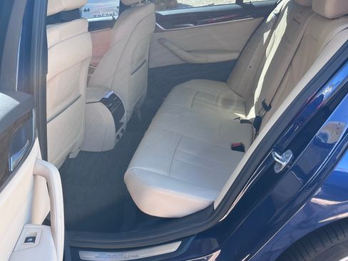 Used 2017 BMW 530i image 11