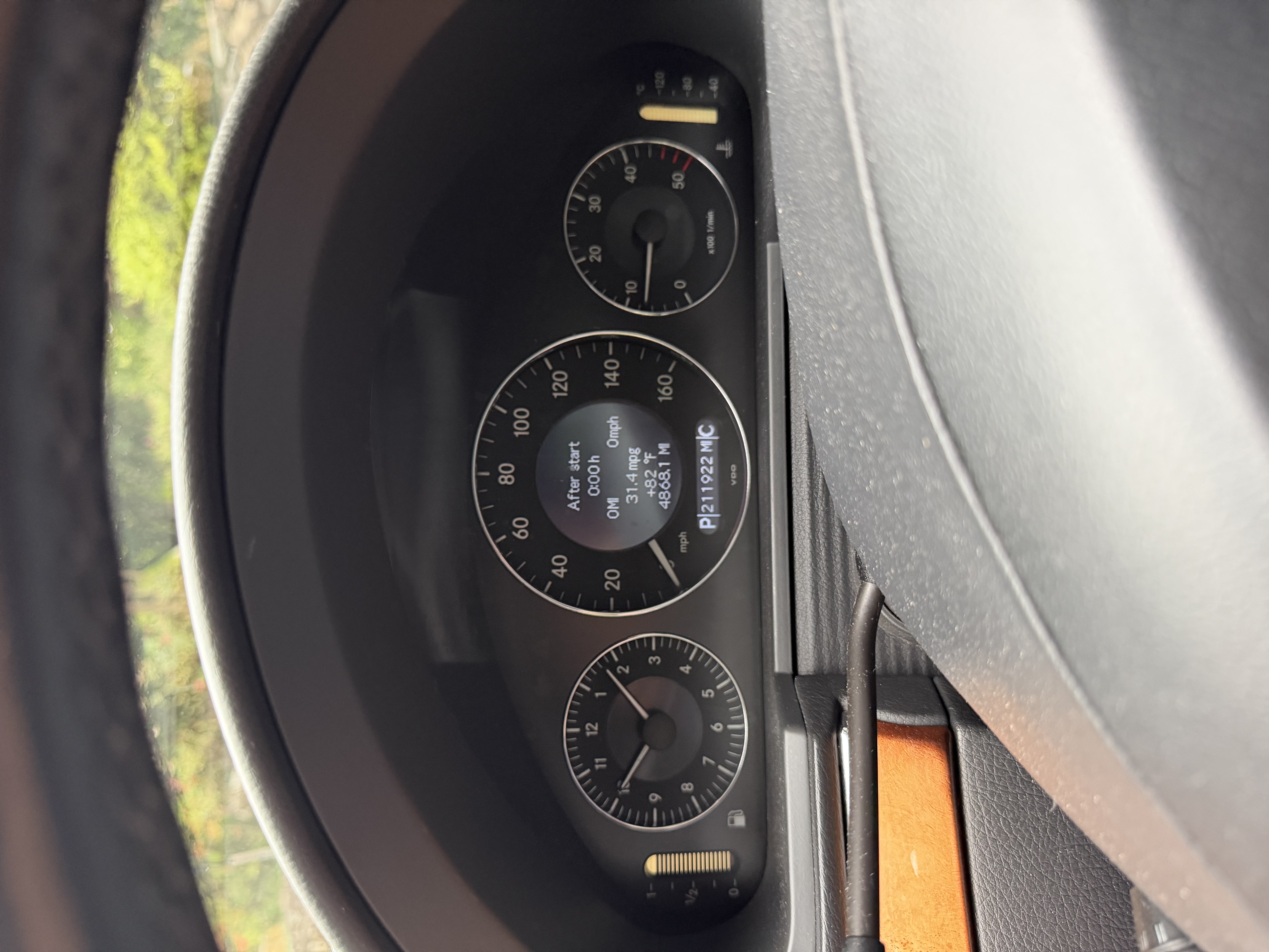 Used 2006 Mercedes-Benz E 320 CDI Sedan image 9