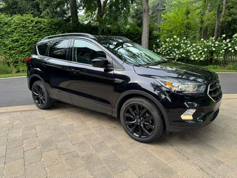 Used 2019 Ford Escape SE AWD/4WD image 5