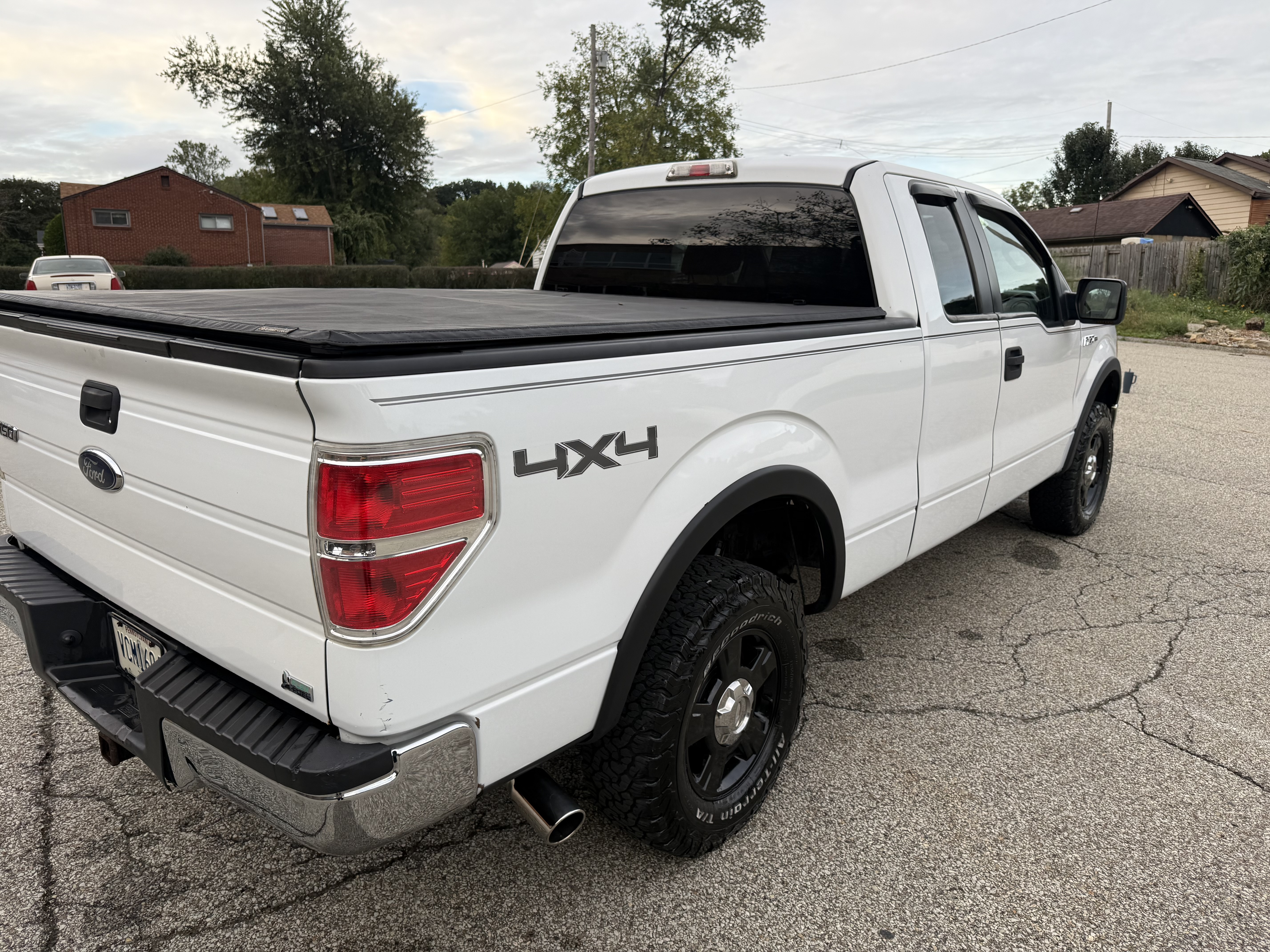 Used 2010 Ford F150 XLT AWD/4WD image 8