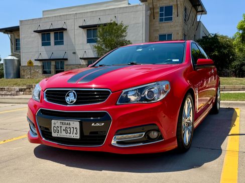 Used 2014 Chevrolet SS RWD image 1