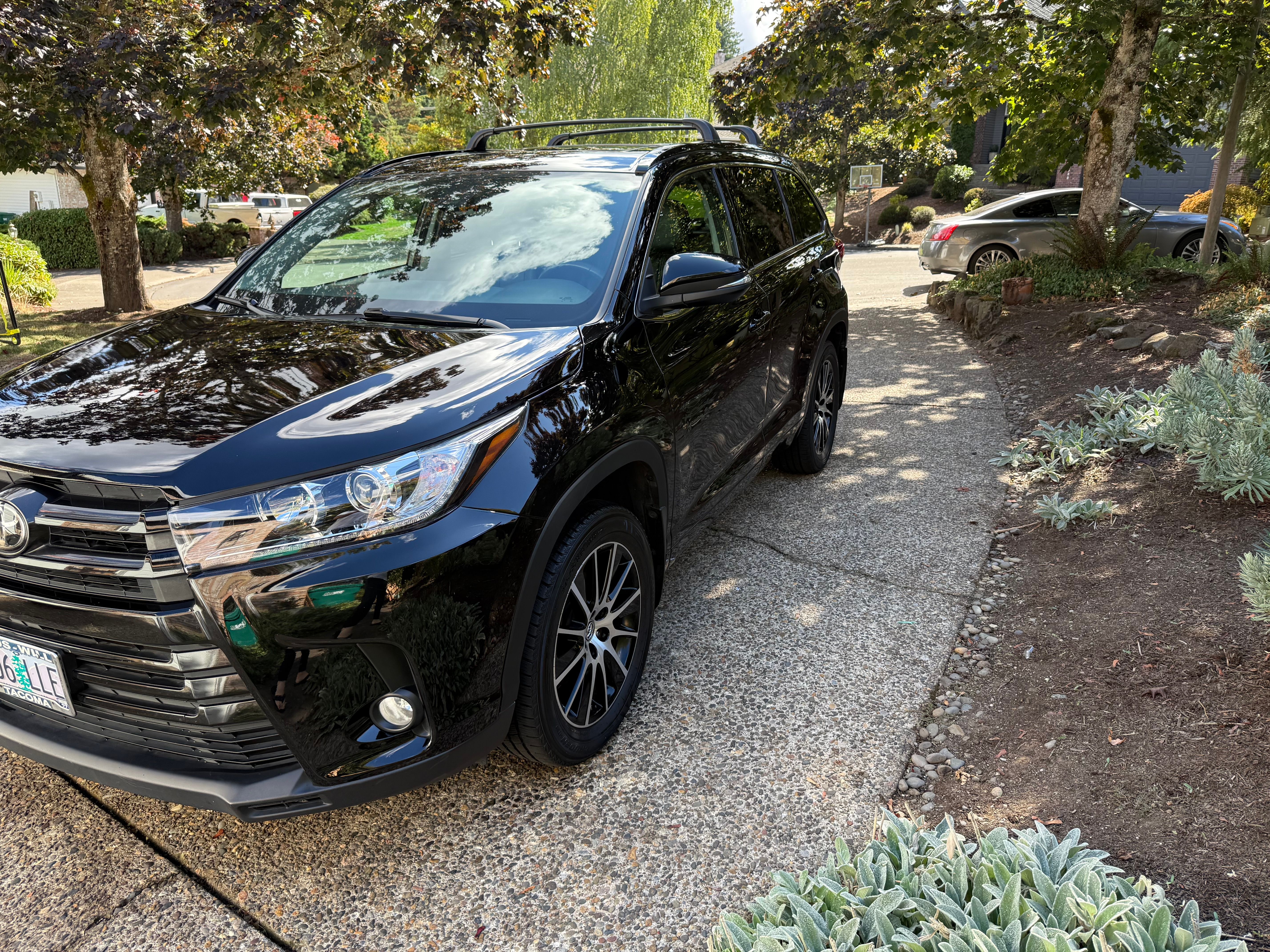 Used 2018 Toyota Highlander SE AWD/4WD image 4