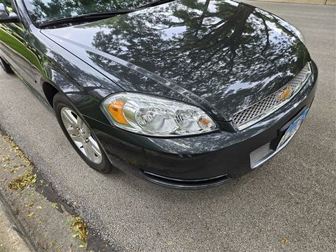 Used 2013 Chevrolet Impala LT w/ LT Sunroof Package FWD image 12