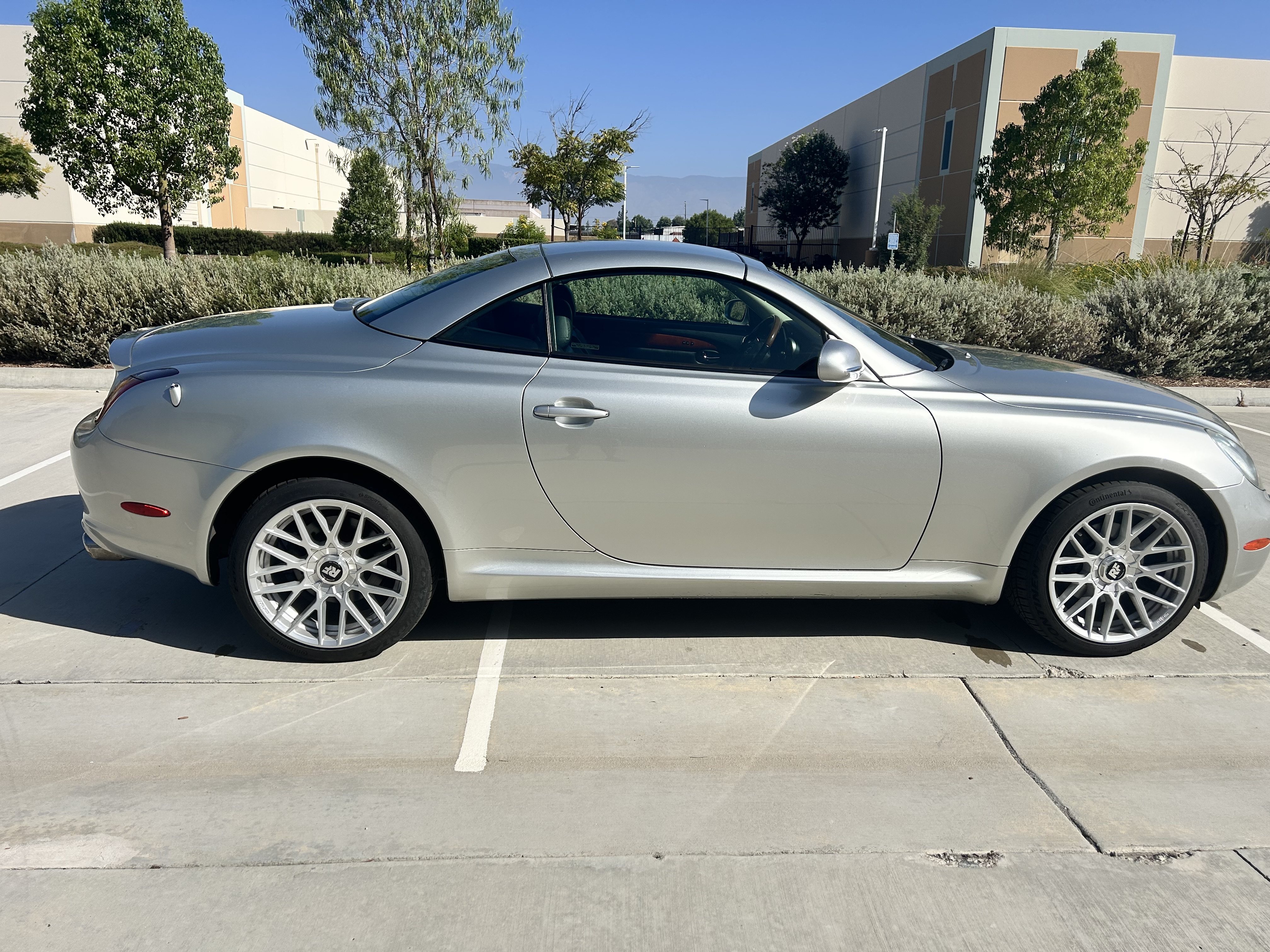 Used 2002 Lexus SC 430 Convertible RWD image 6