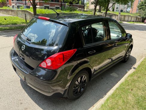 Used 2011 Nissan Versa 1.8 S w/ Plus Pkg FWD image 6