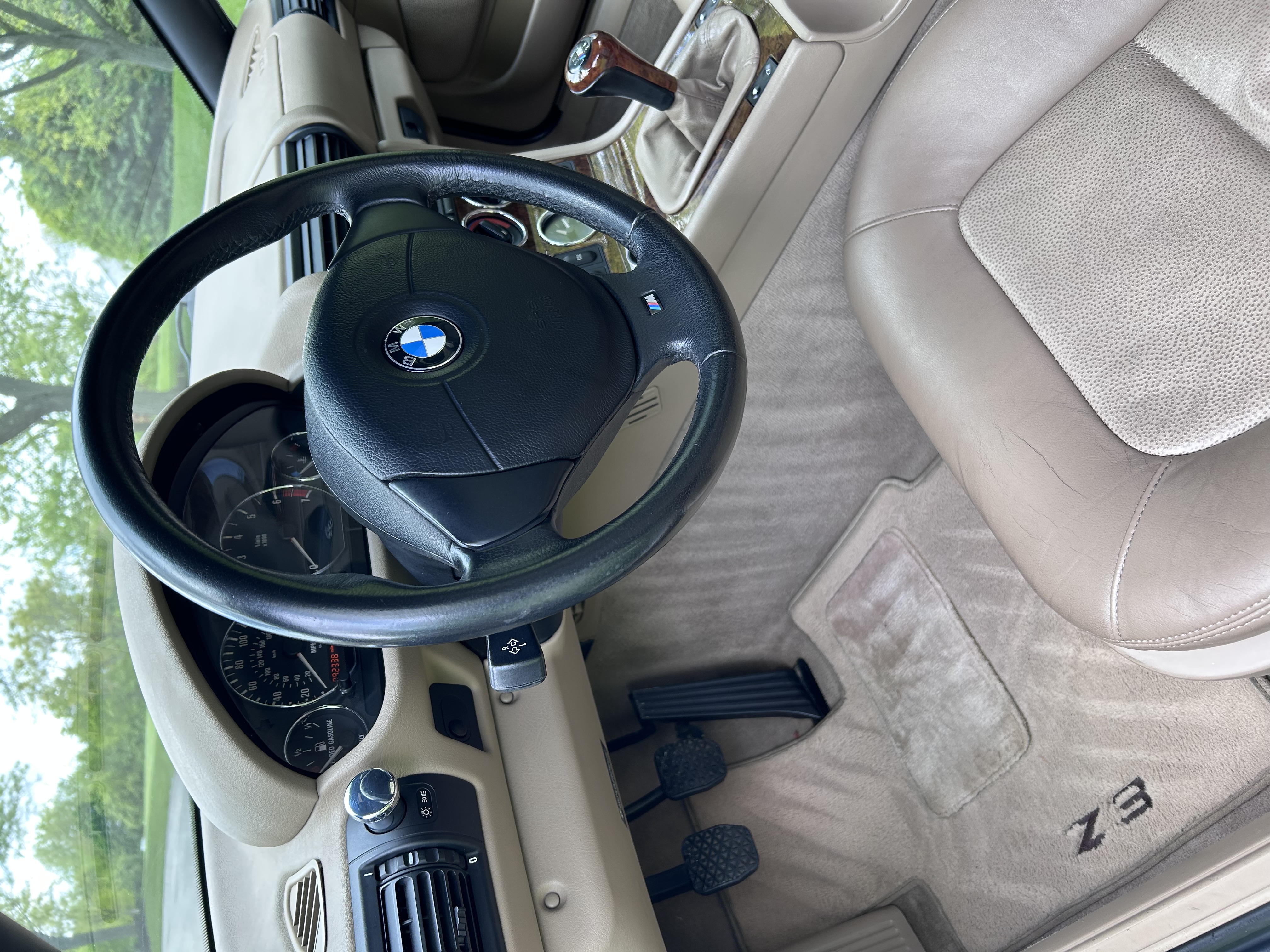 Used 2000 BMW Z3 2.5i RWD image 14