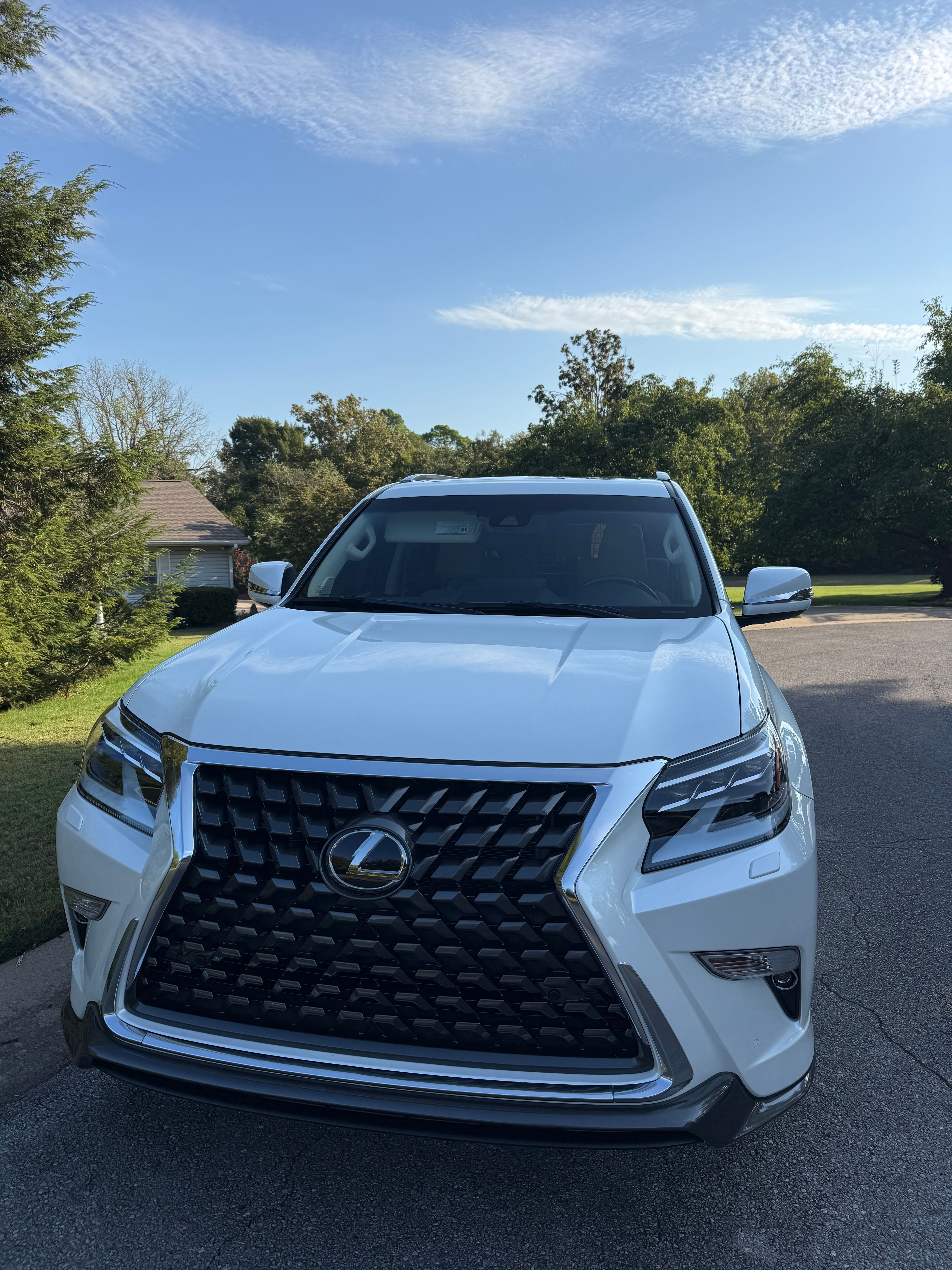 Used 2023 Lexus GX 460 Premium AWD/4WD image 2