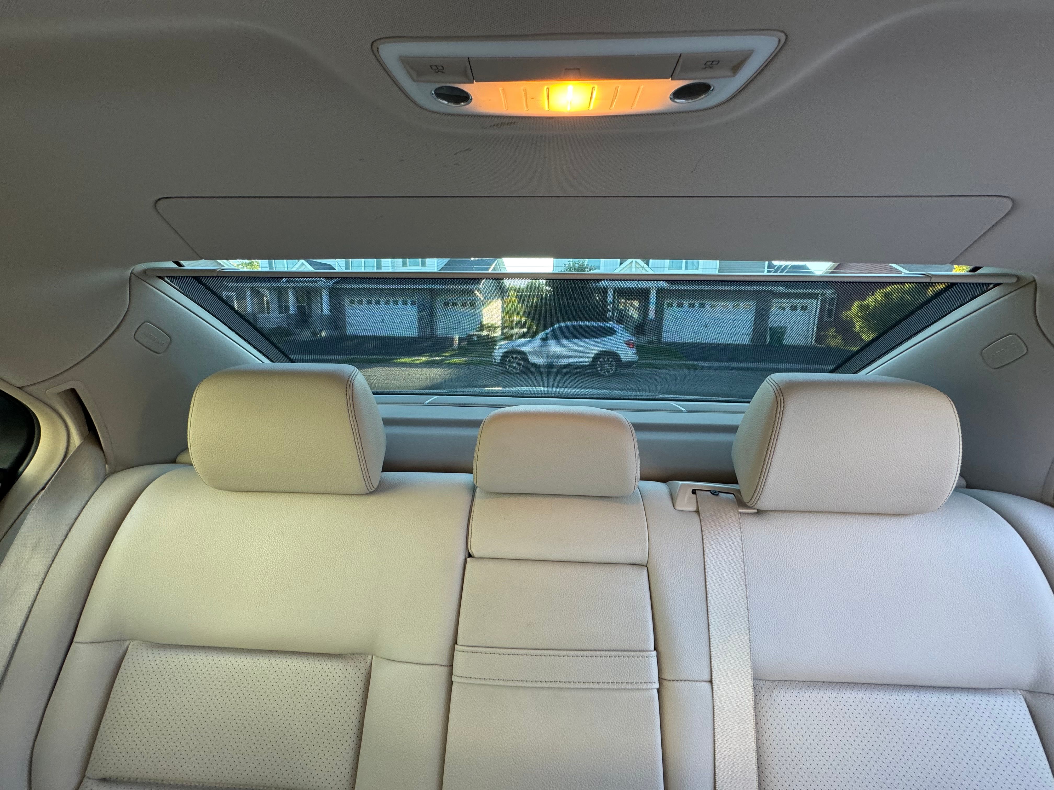 Used 2014 Mercedes-Benz E 350 4MATIC Sedan image 21