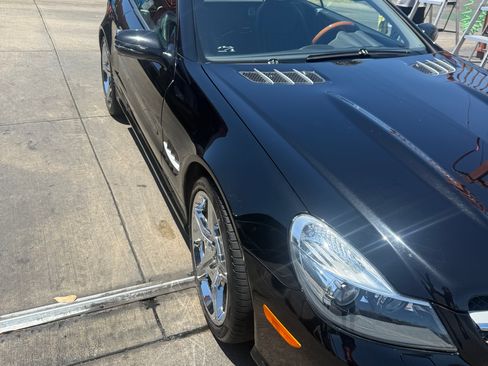 Used 2012 Mercedes-Benz SL 550 image 14