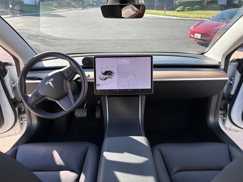 Used 2020 Tesla Model 3 image 6