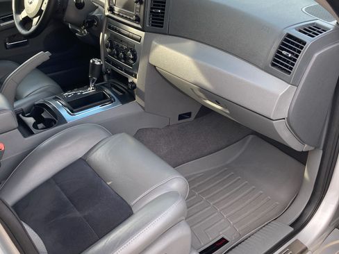 Used 2006 Jeep Grand Cherokee SRT8 w/ SRT Option Group I image 10