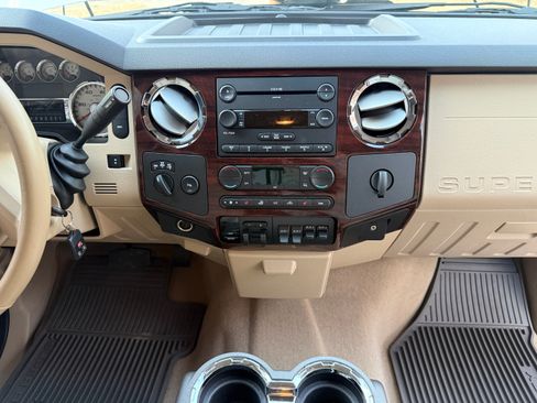 Used 2008 Ford F250 Lariat image 17