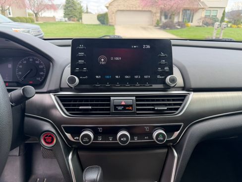 Used 2019 Honda Accord LX image 11