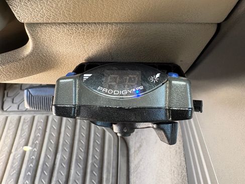 Used 2005 Ford F150 Lariat RWD image 6