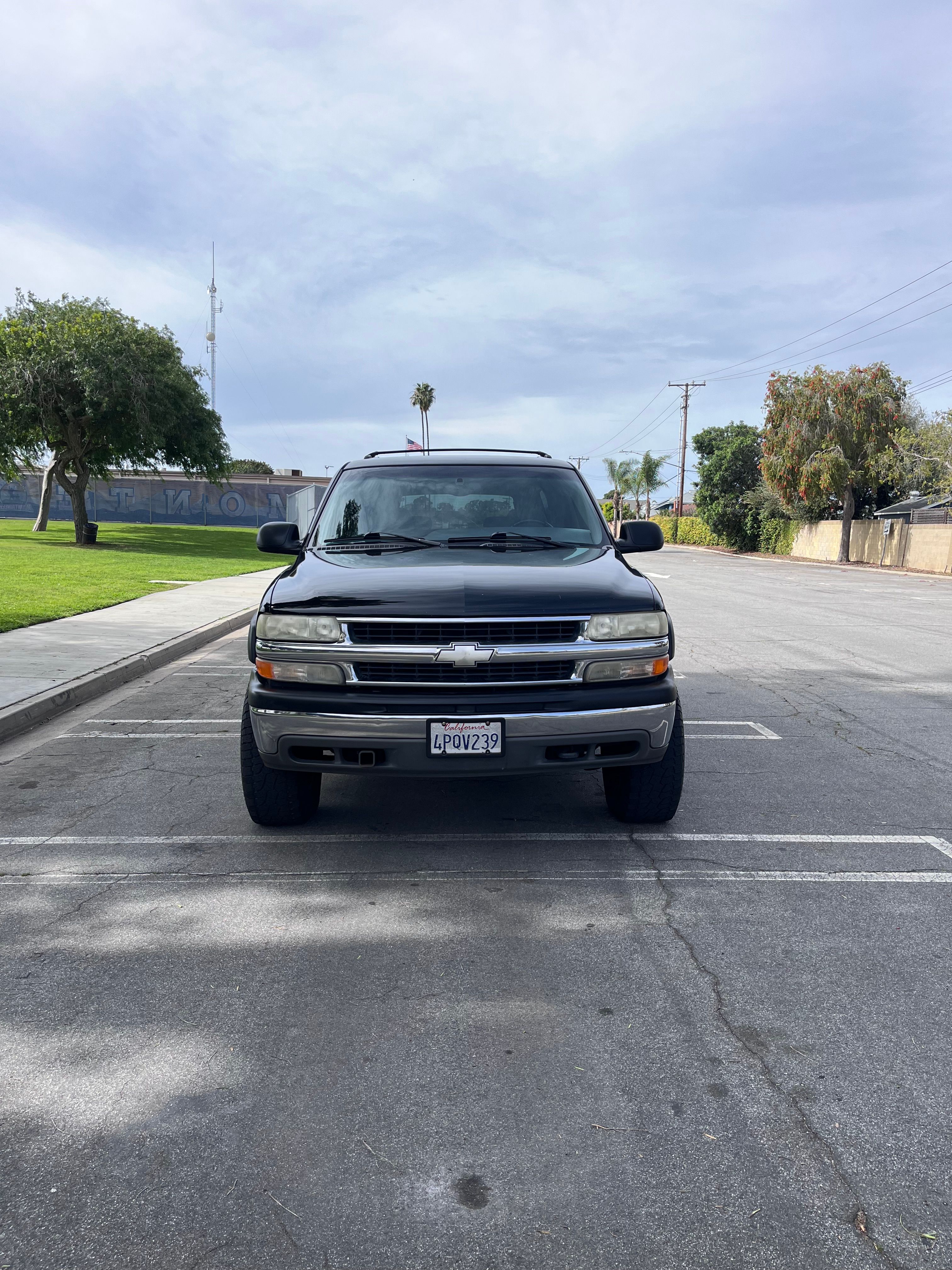 Used 2001 Chevrolet Suburban 2500 LS w/ LS Preferred Equipment Group RWD image 5