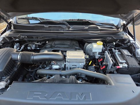 Used 2022 RAM 1500 Laramie w/ Sport Appearance Package image 15