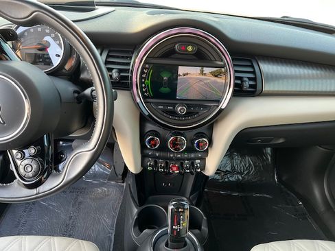 Used 2020 MINI Cooper S w/ Driver Assistance Package FWD image 2