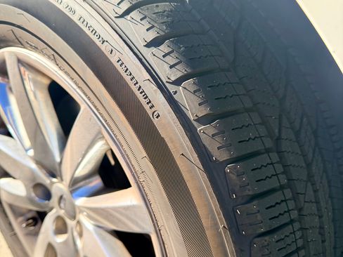 Used 2013 Ford Edge SEL image 13