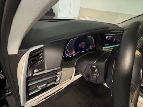 Used 2022 BMW X7 xDrive40i w/ Executive Package image 6