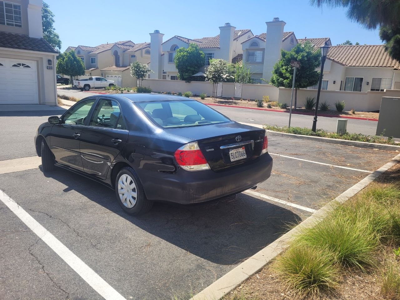 Used 2002 Toyota Camry LE FWD image 9